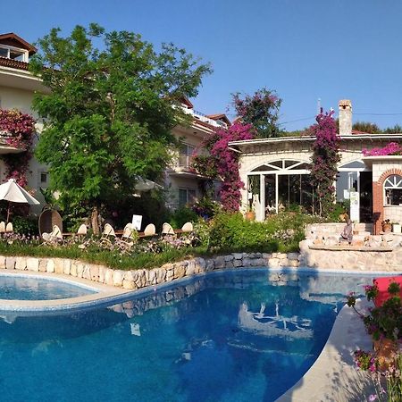 Dolina Hotel Cesme Bagian luar foto