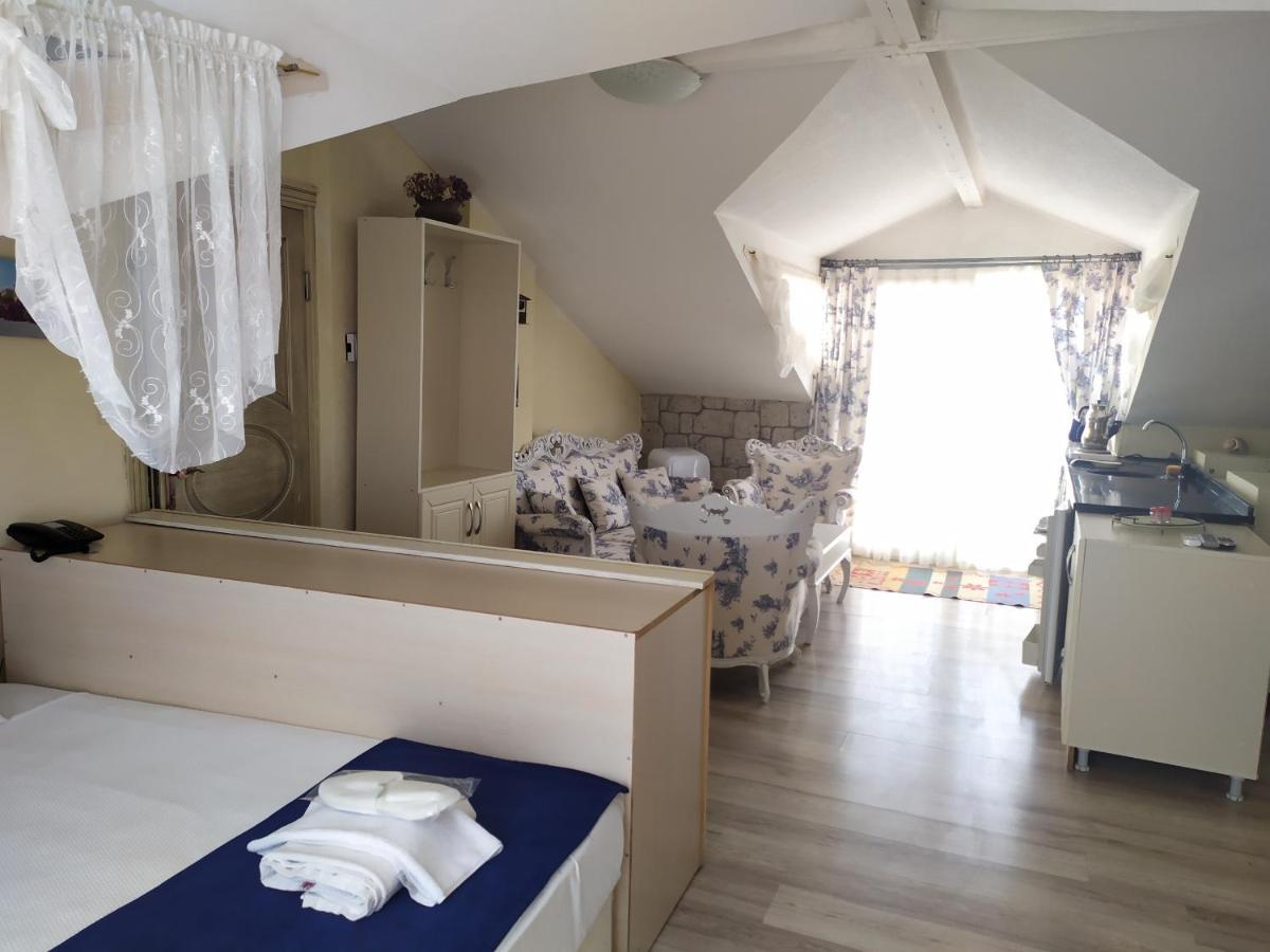 Dolina Hotel Cesme Bagian luar foto