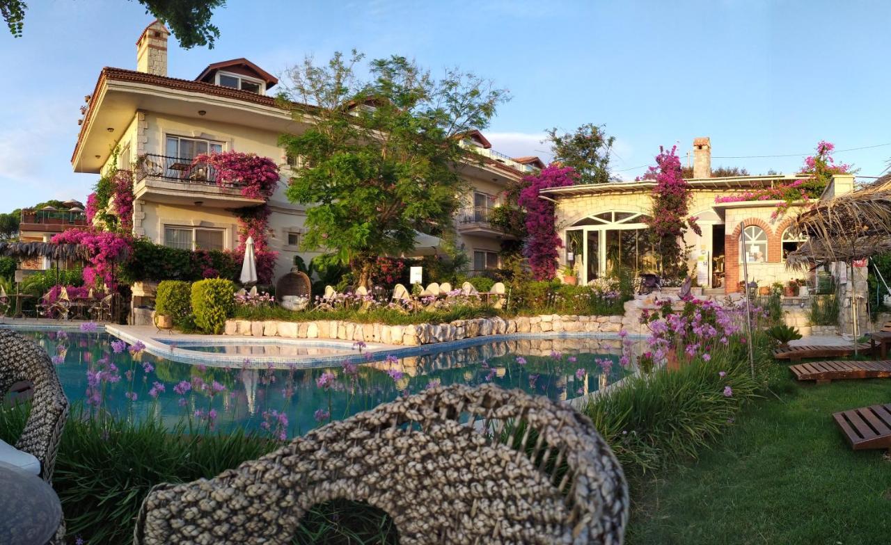 Dolina Hotel Cesme Bagian luar foto