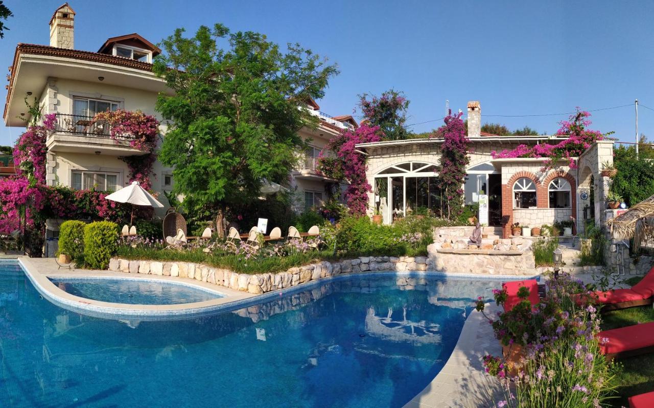 Dolina Hotel Cesme Bagian luar foto