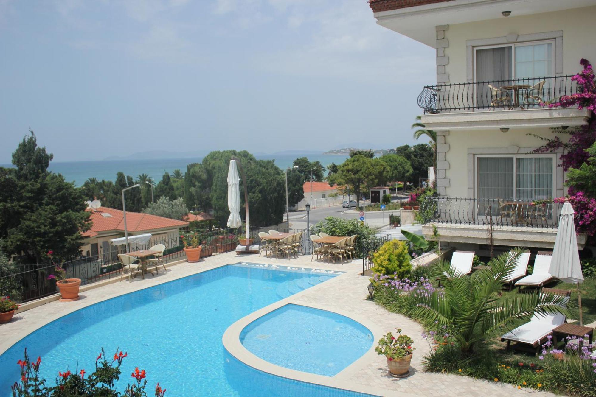 Dolina Hotel Cesme Bagian luar foto