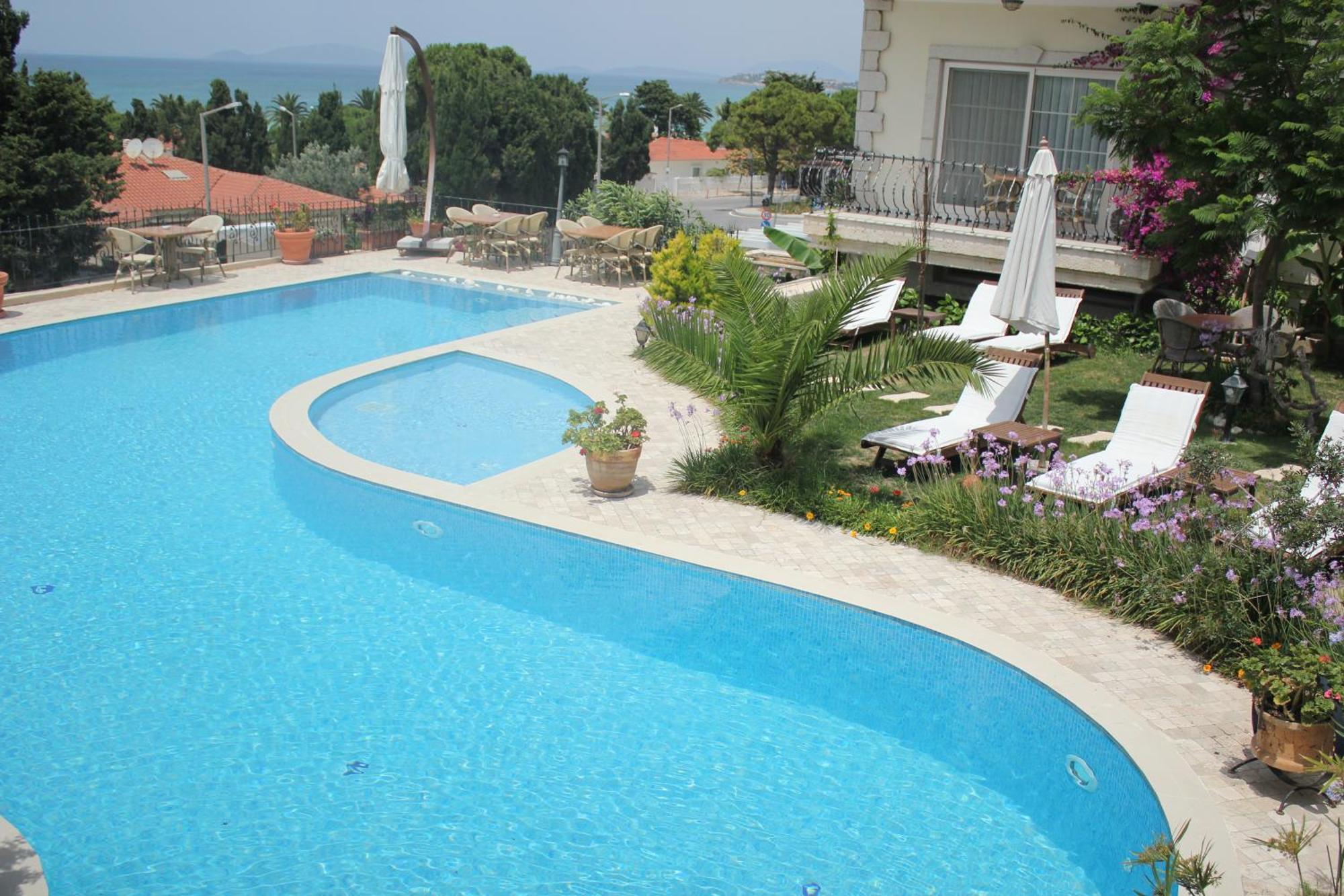 Dolina Hotel Cesme Bagian luar foto