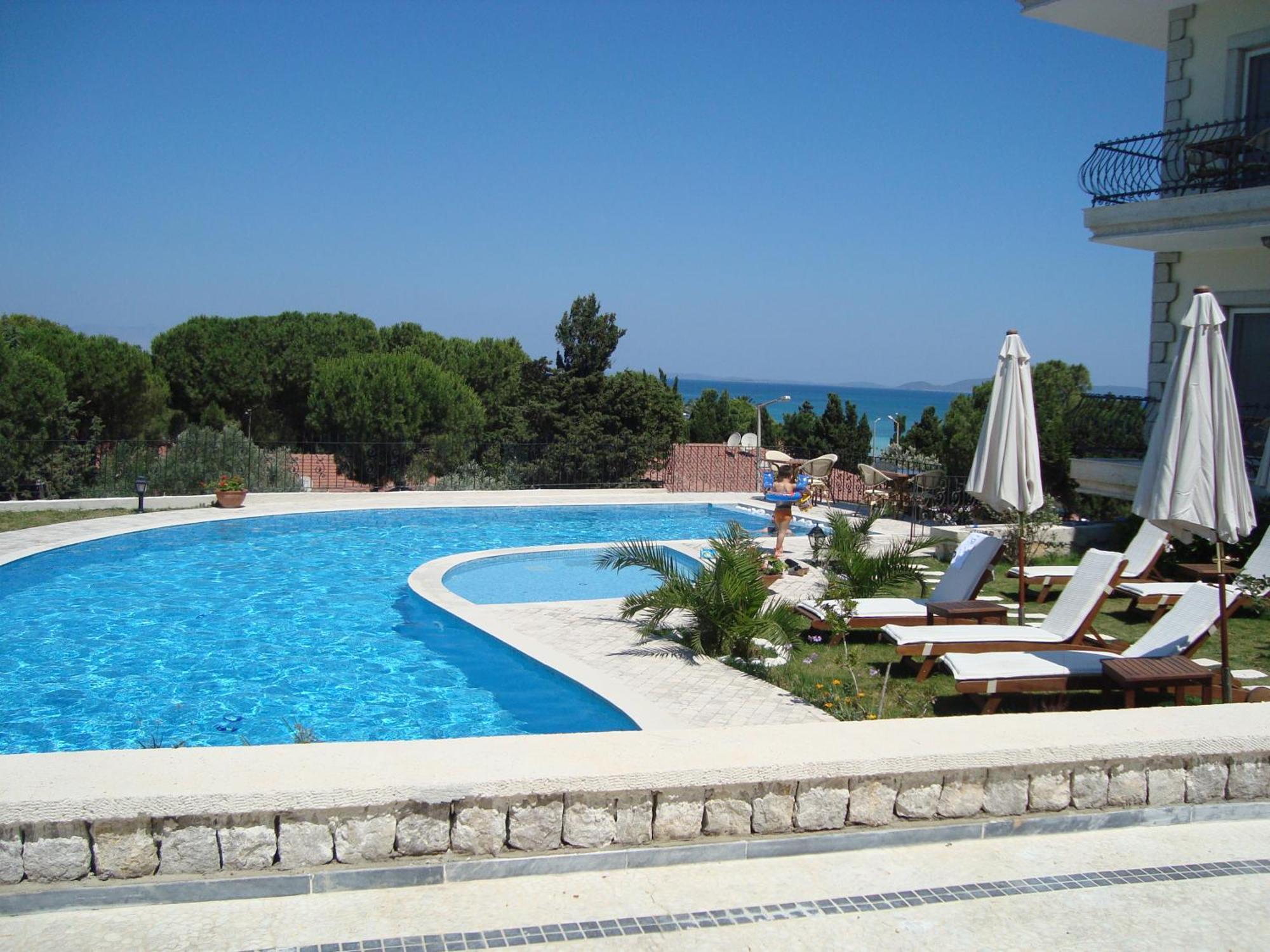 Dolina Hotel Cesme Bagian luar foto
