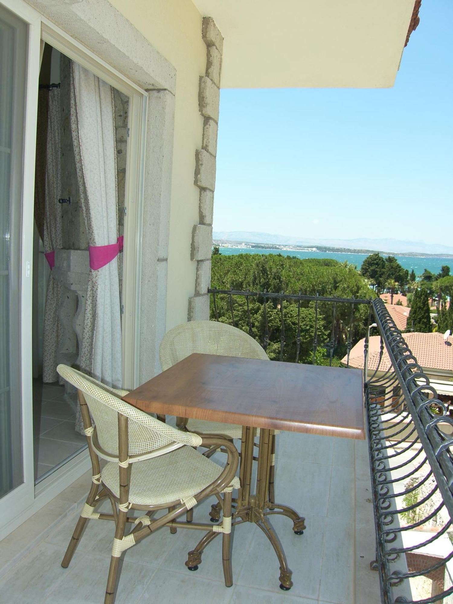 Dolina Hotel Cesme Bagian luar foto