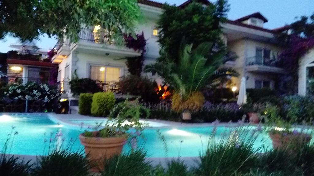 Dolina Hotel Cesme Bagian luar foto