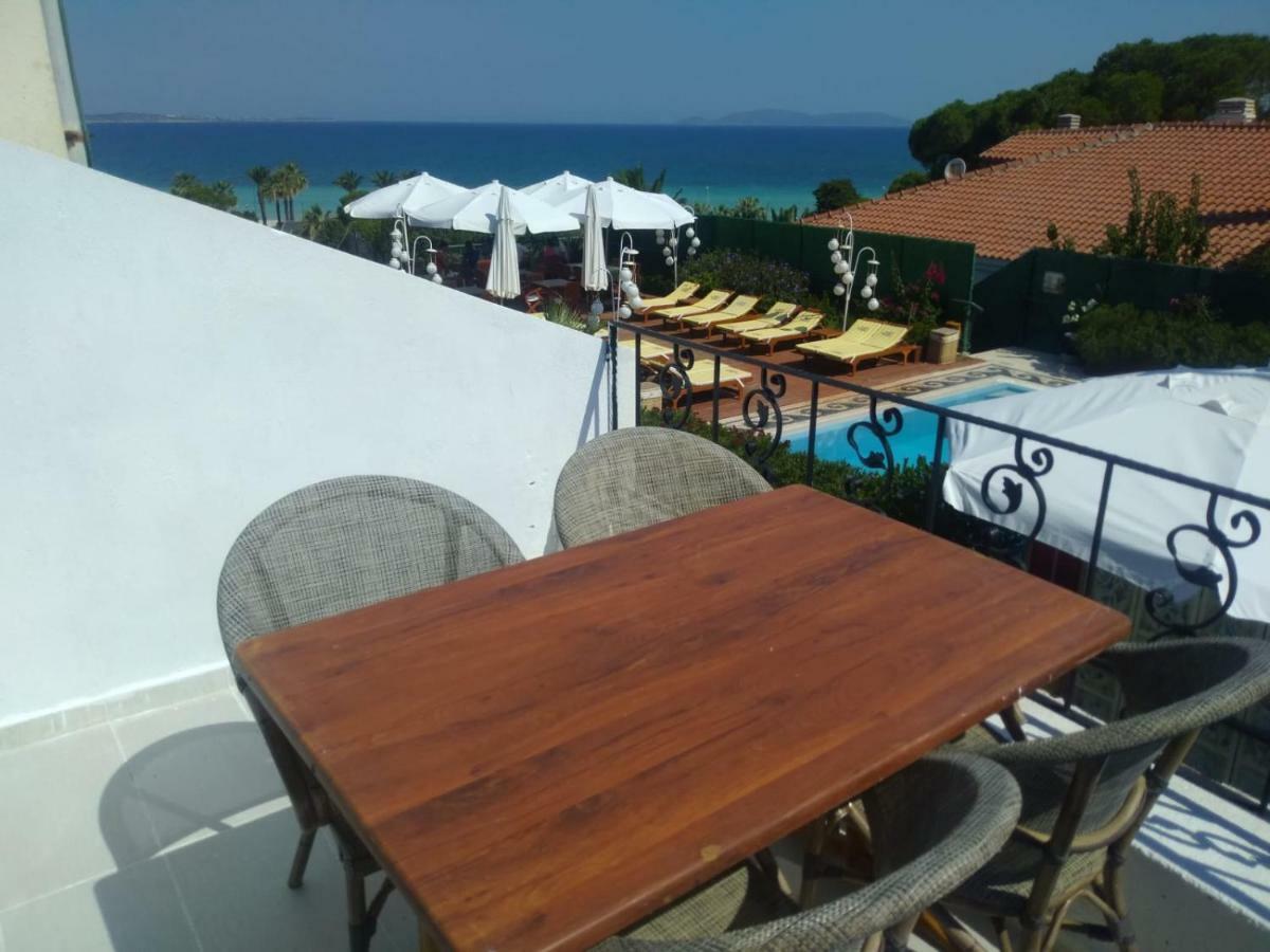 Dolina Hotel Cesme Bagian luar foto